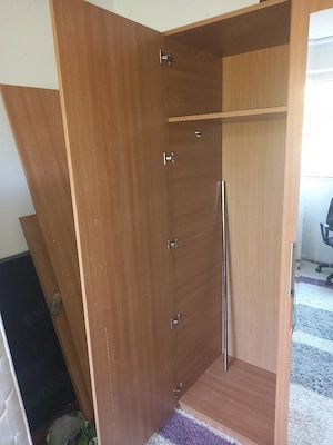 Dresing cu oglinzi 