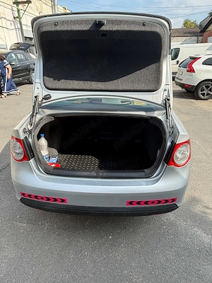 Volkswagen Jetta 1,6 2007 - imagine 3