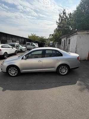 Volkswagen Jetta 1,6 2007 - imagine 4