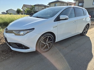 Toyota  Auris Hibrid - imagine 2