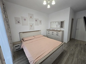Apt cu 3 camere de inchiriat zona Calea Surii Mici - imagine 8