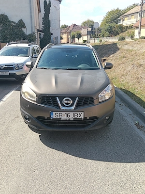 Vând Nissan Qashqai 1.5 diesel  - imagine 7
