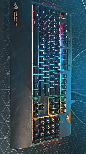Tastatura gaming asus republic of gamers fullrgb