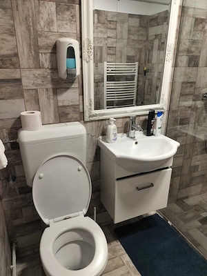 Apartament de inchiriat. - imagine 2