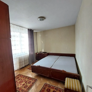 inchiriez apartament 3 camere  - imagine 2