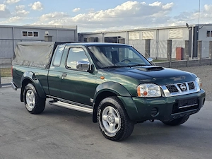 Nissan Navara Pick up 2010 4x4 2.5 diesel Stare perfecta 