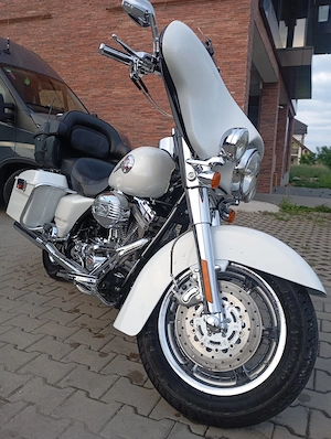 Harley Davidson Electra Glide CVO - imagine 5