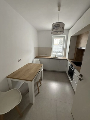 Închiriez apartament cu 2 camere în complexul Kasper, Brașov. - imagine 5