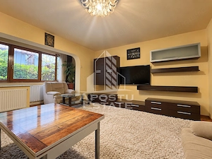 Apartament cu 3 camere, 2 bai, 2 balcoane, zona Vladeasa - imagine 3