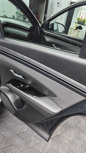 Hyundai tucson 1.6l benzina style+ - imagine 9