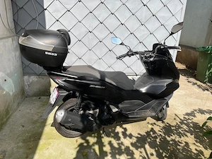 Honda PCX 125 cm  an 2022 - imagine 2