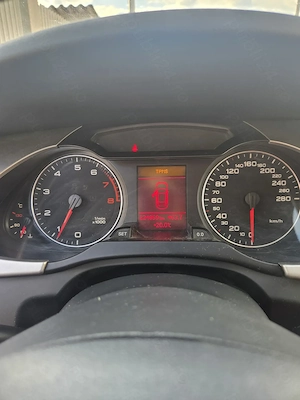 Audi A4 b8 2010 - imagine 5