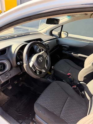 Toyota Yaris 1.4 D-4D Diesel   2014 - imagine 3