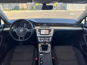 PASSAT 2016,Motor 2,0 Diesel,KM 220000 REALI,DISTRONIC Plus,NAVI,PANORAMIC,NAVI,Pilot,Comenzi, - imagine 8