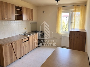Apartament cu 2 camere, semidecomandat, zona Dambovita - imagine 2