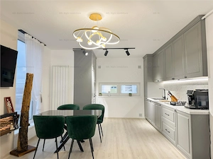 Apartament tip Penthouse | Terasa cu View | Zona Coresi - imagine 11