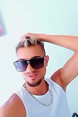 Tanar vers in orasul tau