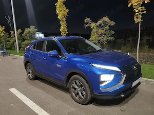 Vând Mitsubishi Eclipse Cross PHEV 4WD 