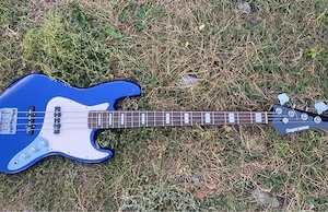 chitara bass ( jazz bass ) Supreme