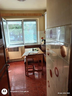 Vand apartament 3 camere