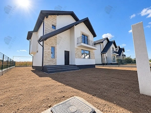 Casă de vânzare în Comuna Berceni   4 camere, teren 350 mp | Asfalt - imagine 4