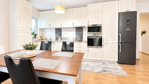 Apartament de inchiriat cu 3 camere si balcon etaj 1 Pets allowed