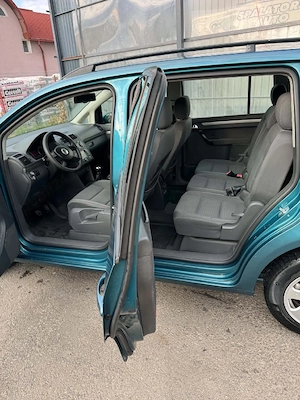 Vând Vw Touran 1.9 TDI An 2004 Stage 1 - imagine 5
