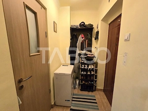 Garsoniera decomandata de vanzare 27 mpu mobilata in Terezian Sibiu - imagine 8