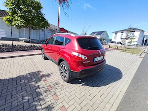 Vand Nissan Qashqai Acenta +, model 2013, 4x2, motorizare 1,6 dci-131Hp, km actuali 231359 - imagine 4