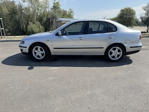 Seat Toledo 1.6 benzină 16v 2003  - imagine 8