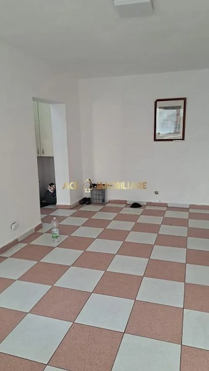 2 Camere de vanzare | Mosilor | Metrou | etaj 1  | Bloc 1986 Izolat |  - imagine 2