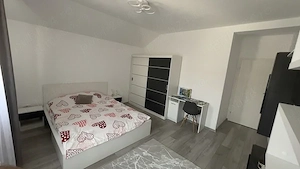 Inchiriez apartament 1 camera+1 loc de parcare, zona Giroc - imagine 2