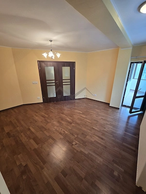 Apartament 2 camere decmoandat Cug-Providenta - imagine 6