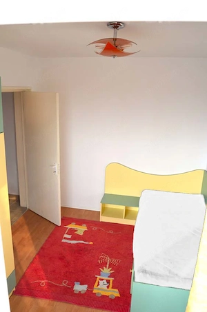 Apartament 4 camere - spatios si luminos - imagine 9