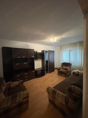 De vânzare apartament 3 camere