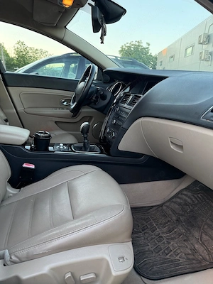 Vand  Schimb Renault Latitude 2.0 DCI, 150 cai putere - imagine 5