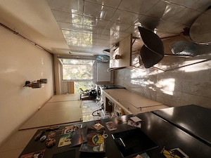 Apartament 2 camere ,semidecomandat ,centrala proprie noua,Eroii revolutiei metrou la 100m. - imagine 3