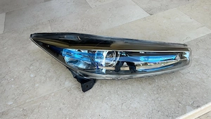 Far dreapta Renault Zoe Led cod 260109891R