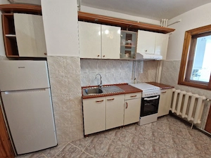 Proprietar închiriez ap 3 camere Zona Centrală  - imagine 3