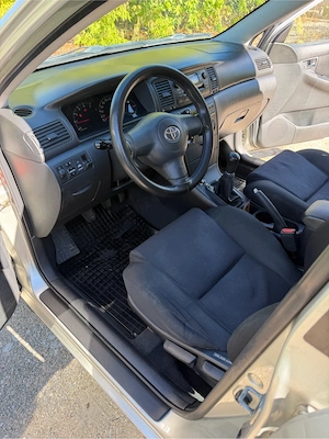 Vand Toyota Corolla hatchback - imagine 6