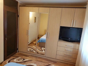 Apartament et.1 , 2 camere de închiriat  - imagine 2