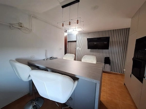 Apartament 2 camere - 56 mp - renovat complet - mobilat modern - Freidorf - imagine 3