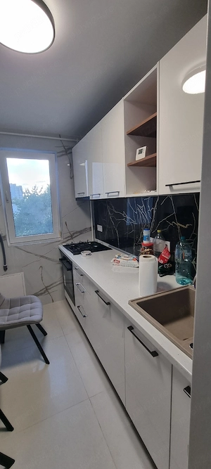 DE INCHIRIAT - Apartament 3 camere! - imagine 3