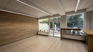Spatiu comercial pretabil cafenea langa DGSAPC sector 6