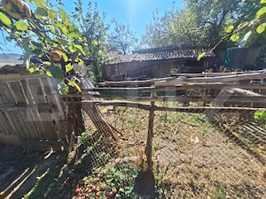 Casă cu teren de 885 mp în Văleni, județul Mureș - imagine 2