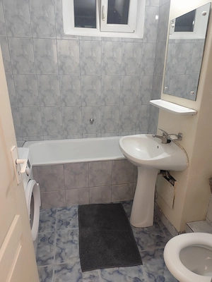 Închiriez apartament cu doua camere în zona centrală  - imagine 8