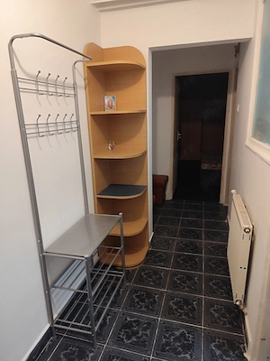 Închiriez apartament cu doua camere în zona centrală  - imagine 5