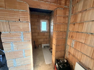 Duplex cu 3 camere | interior la rosu | 86.7 mp utili | Mosnita Veche - imagine 11