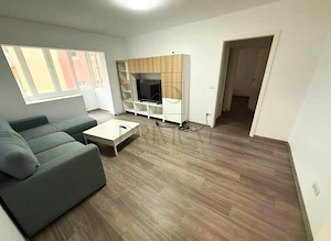 DAMBOVITA - 3 CAMERE - BLOC IZOLAT - RENOVAT - 2 BAI - ETAJ 3 - CENTRALA PROPRIE - CLIMA
