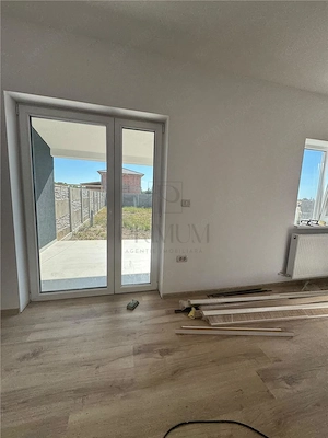 DUPLEX PE ETAJ 3 DORMITOARE BUCATARIE INCHISA TEREN 400 MP ZONA LINISTITA DE DEZVOLTARE - imagine 16